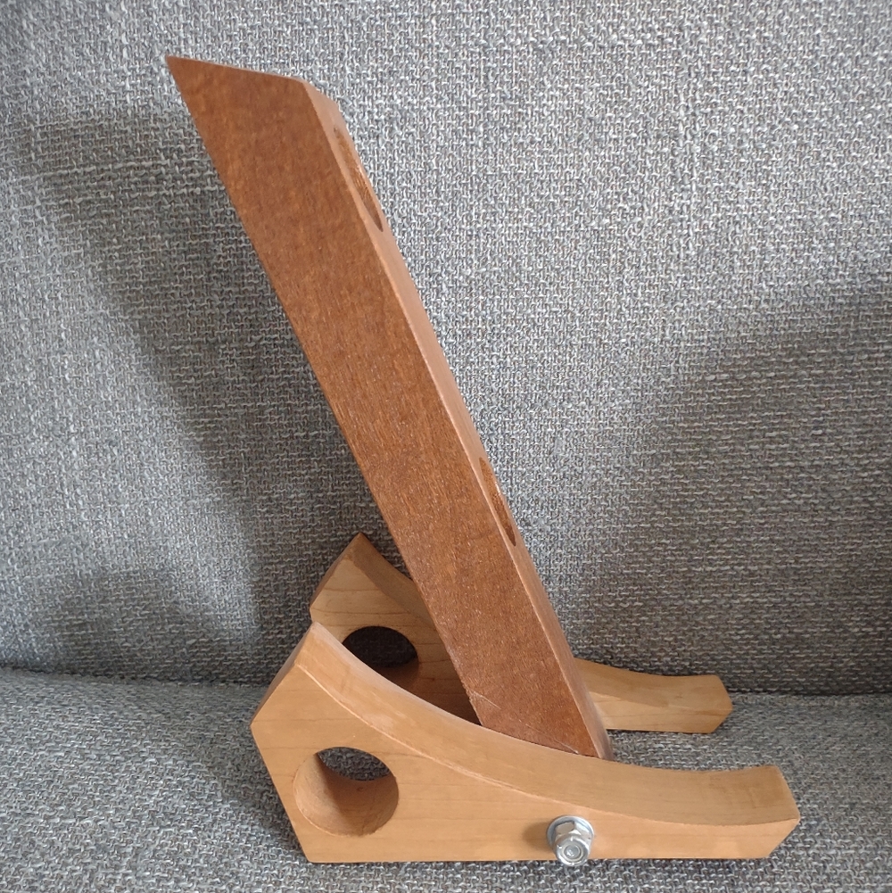 2 Bottle Hinged Holder***